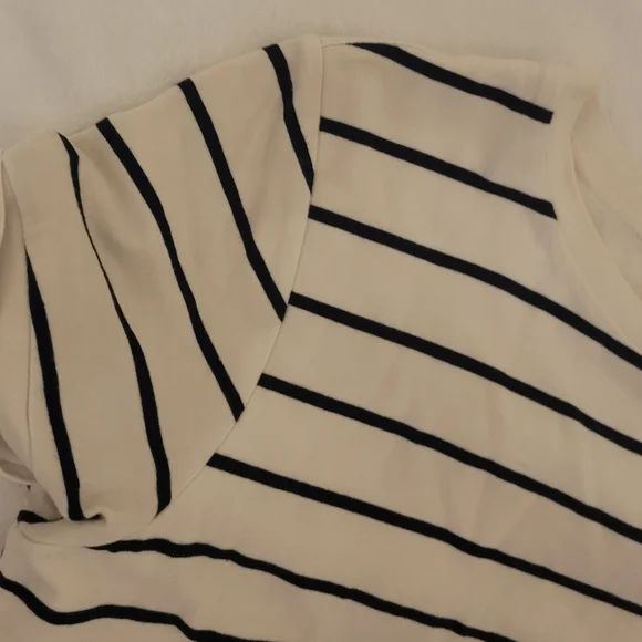 Lulus Cream Black Stripe T-Shirt Dress Minimalist Casual Pocket Dress XS - Picture 5 of 5